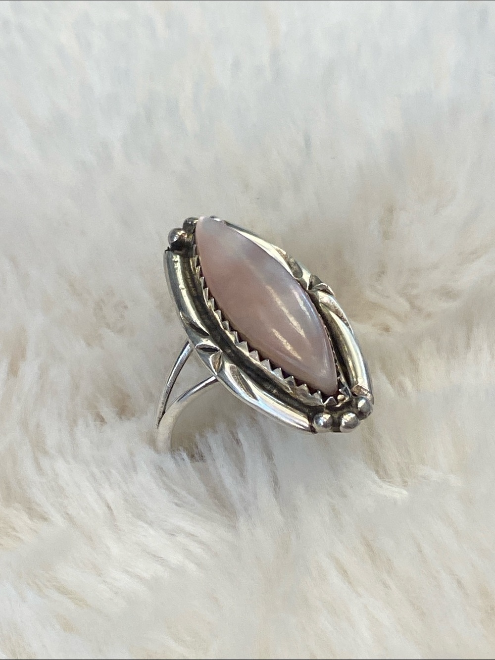 Pink Shell Ring - Picture 2 of 6